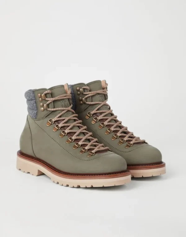 Boots-Brunello Cucinelli Mountain Boot in nabuck con inserto in diagonale di lana Militare (CJP40)