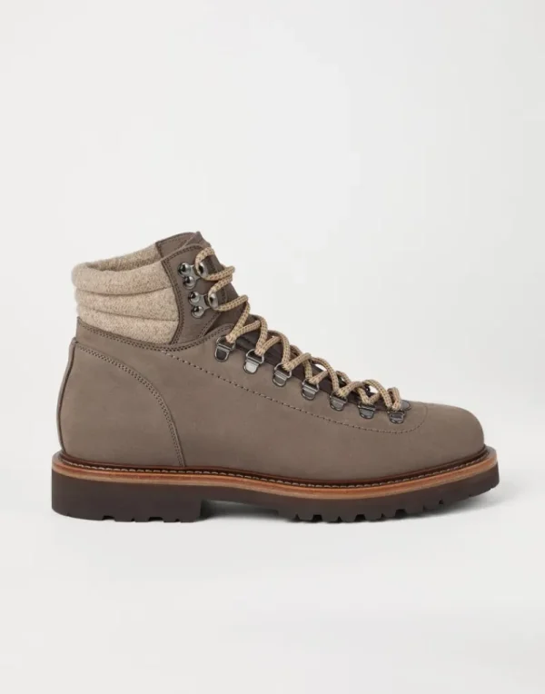 Boots-Brunello Cucinelli Mountain Boot in nabuk con inserto in diagonale di lana Nebbia (CHZ85)