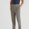 Pantaloni-Brunello Cucinelli Pantalone leisure fit in diagonale Principe di Galles di lino, lana e seta con doppia pince e fibbiette sul fianco Marrone (C2273)