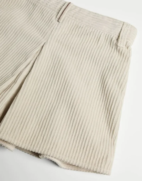 Pantaloni & Gonne-Brunello Cucinelli Shorts Pleated in velluto a coste di cotone comfort con monile Latte (C8680)