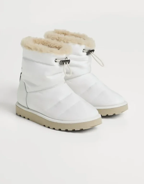 Scarpe-Brunello Cucinelli Stivali Mountain in nylon trapuntato con fodera in shearling Bianco (C001)