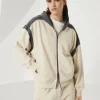 Travelwear-Brunello Cucinelli Topwear in felpa Smooth di cotone con zip, cappuccio e Shiny Trim Beige (C2869)